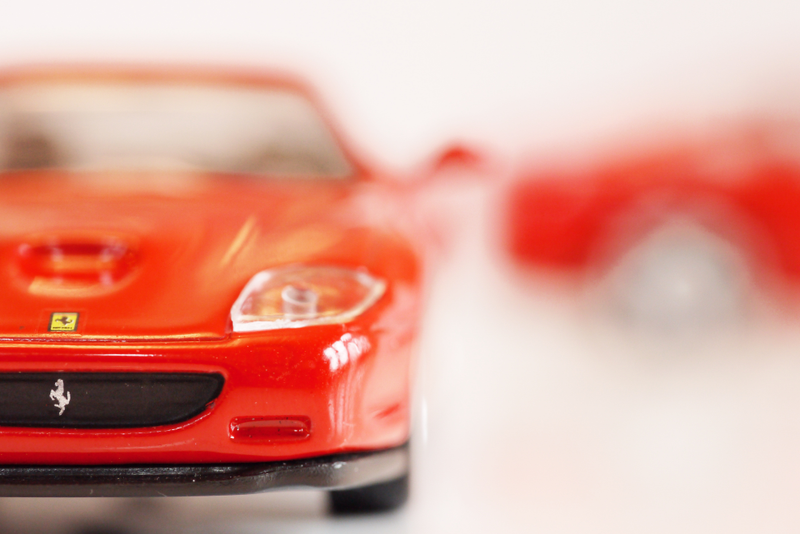 Illustration for article titled Kyosho Ferrari 2 1/64 #48 - Project Prancing Horse #48 - 2002 Ferrari 575 Maranello